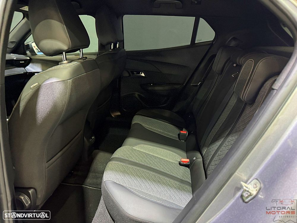Peugeot 2008 1.2 PureTech Allure Pack EAT8 - 16