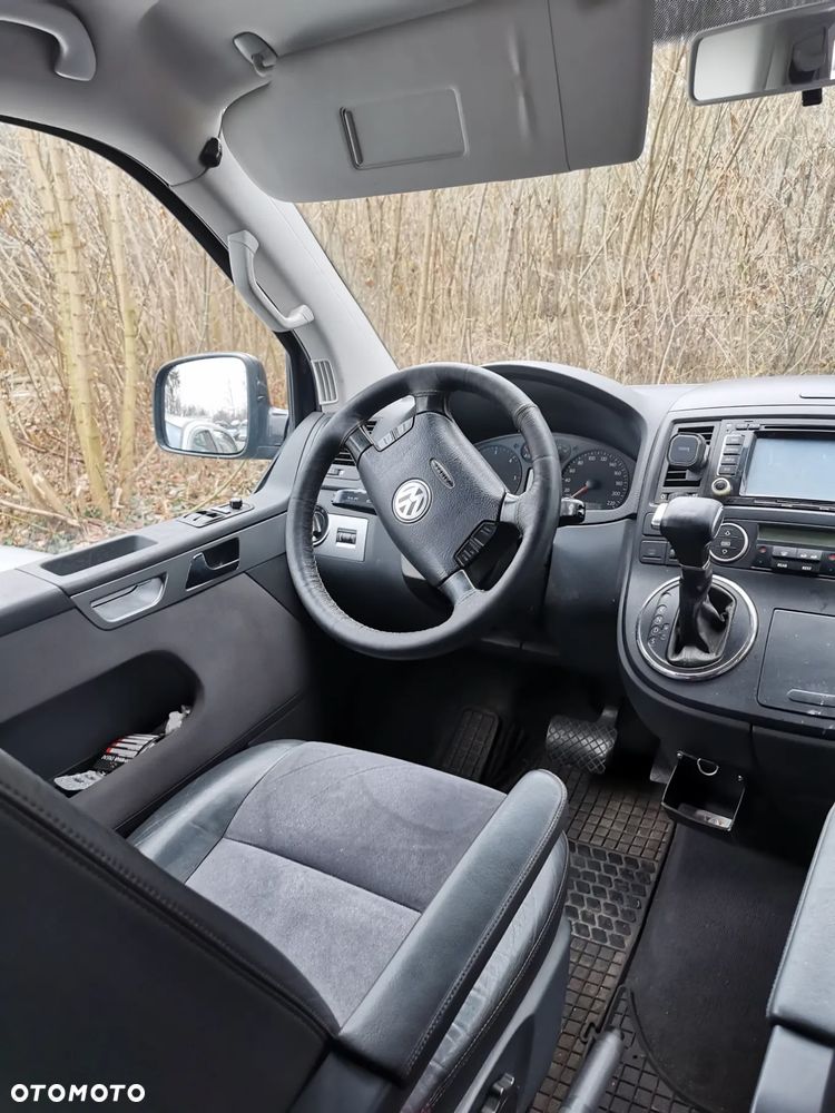 Volkswagen Multivan - 40