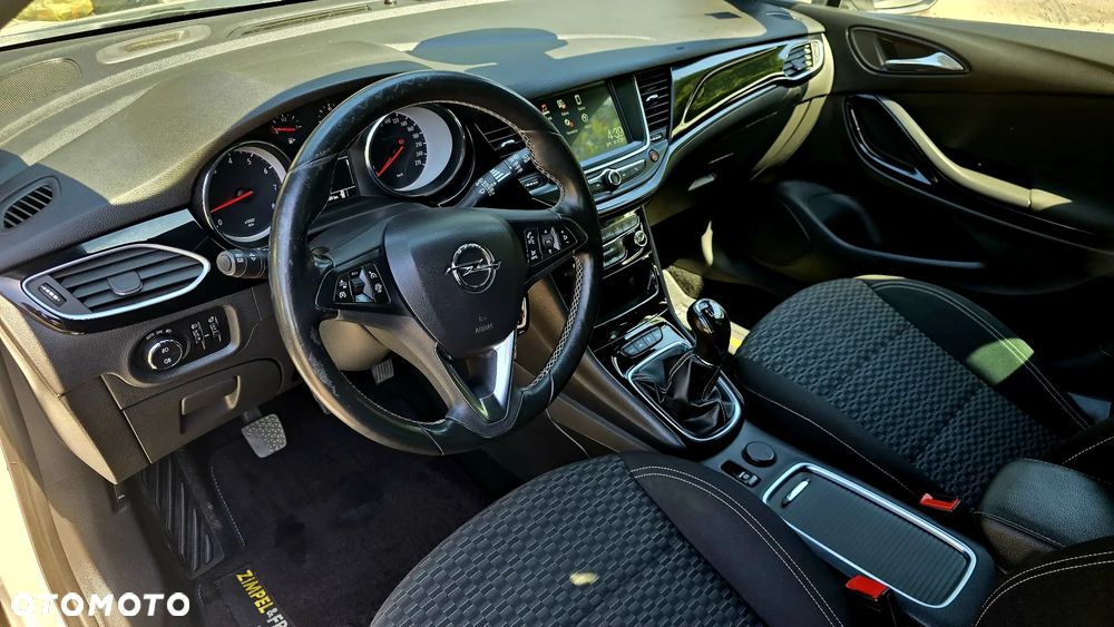 Opel Astra 1.4 Turbo Dynamic - 19