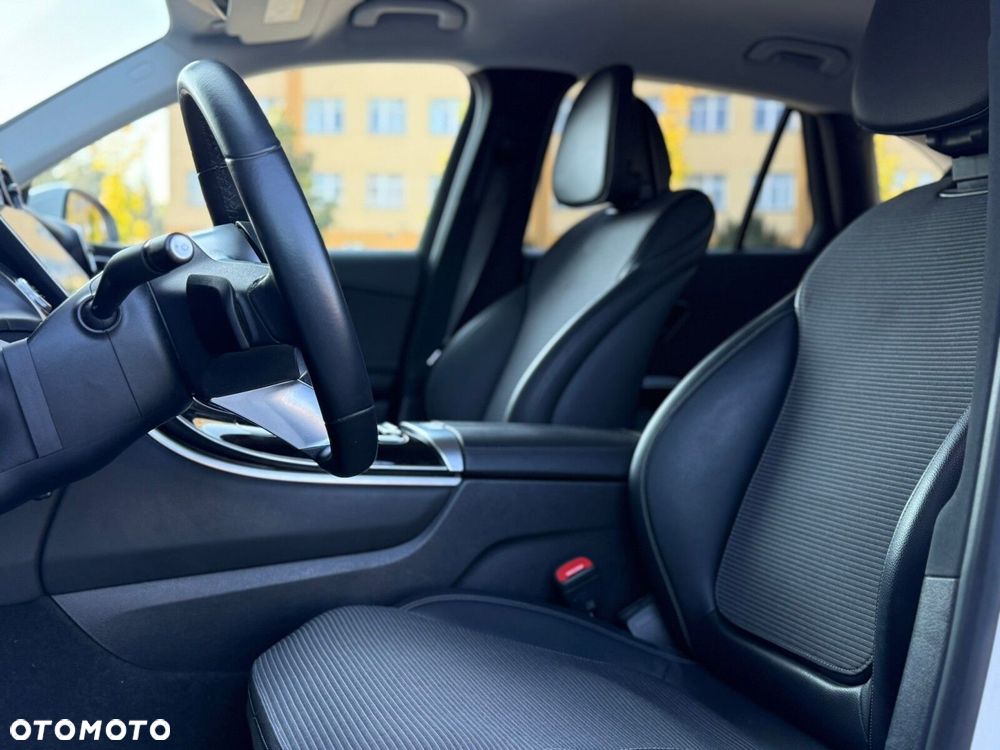 Mercedes-Benz GLC 220 d mHEV 4-Matic Avantgarde - 11