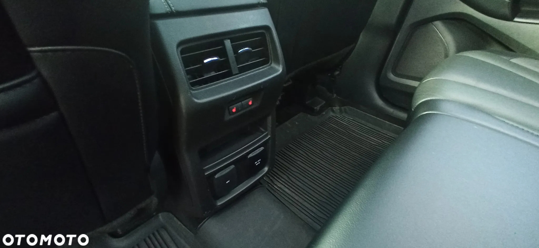 Ford Edge - 31