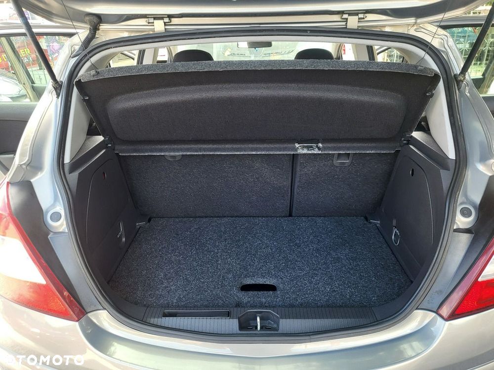 Opel Corsa - 24