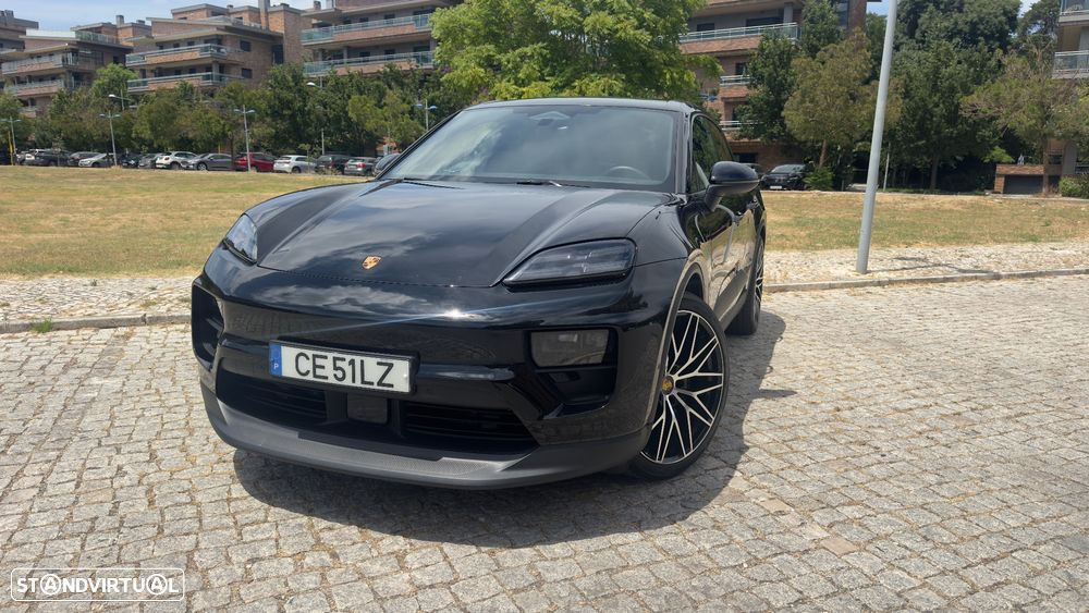 Porsche Macan Electric 4 - 10