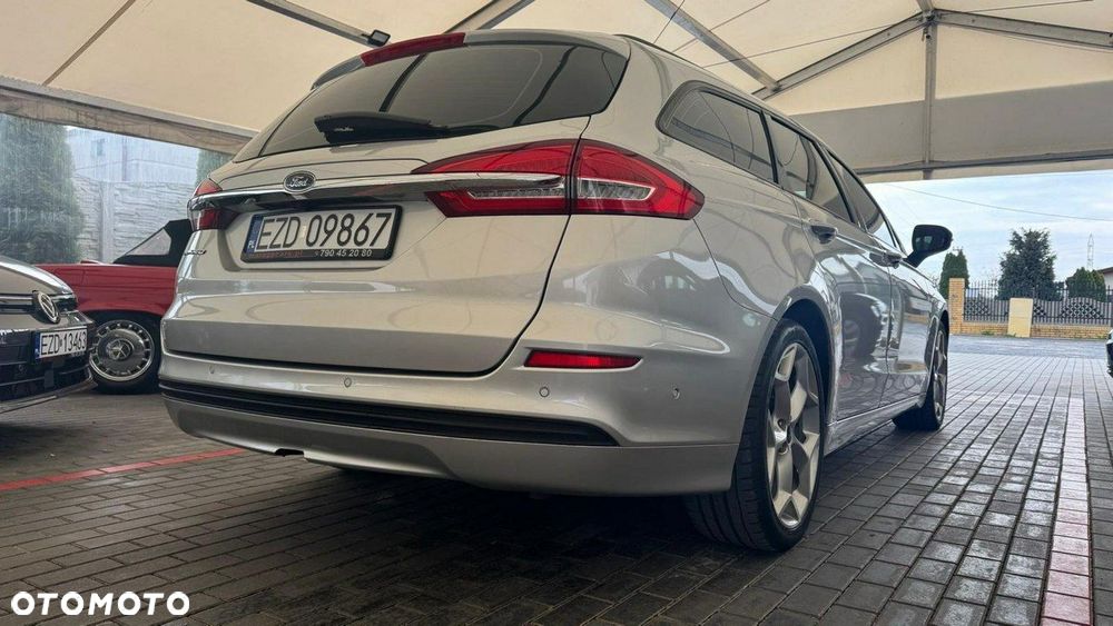 Ford Mondeo - 28