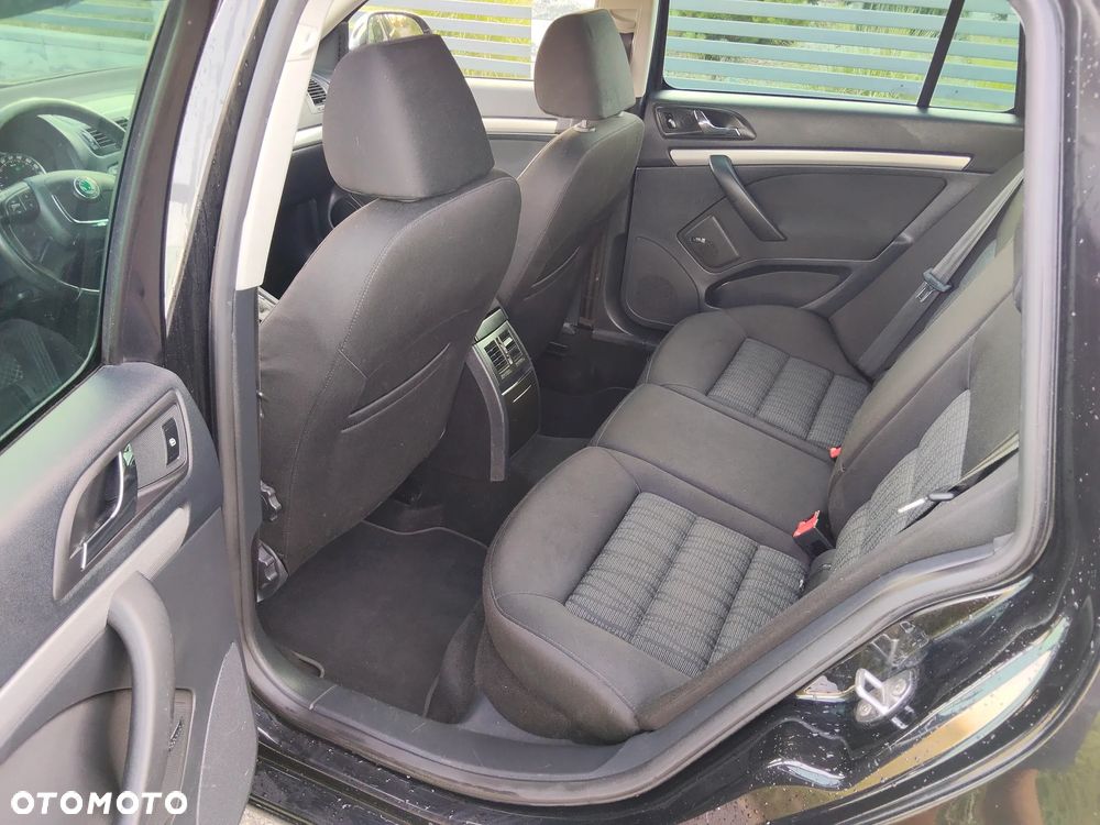 Skoda Octavia 1.8 TSI DSG Ambition - 13