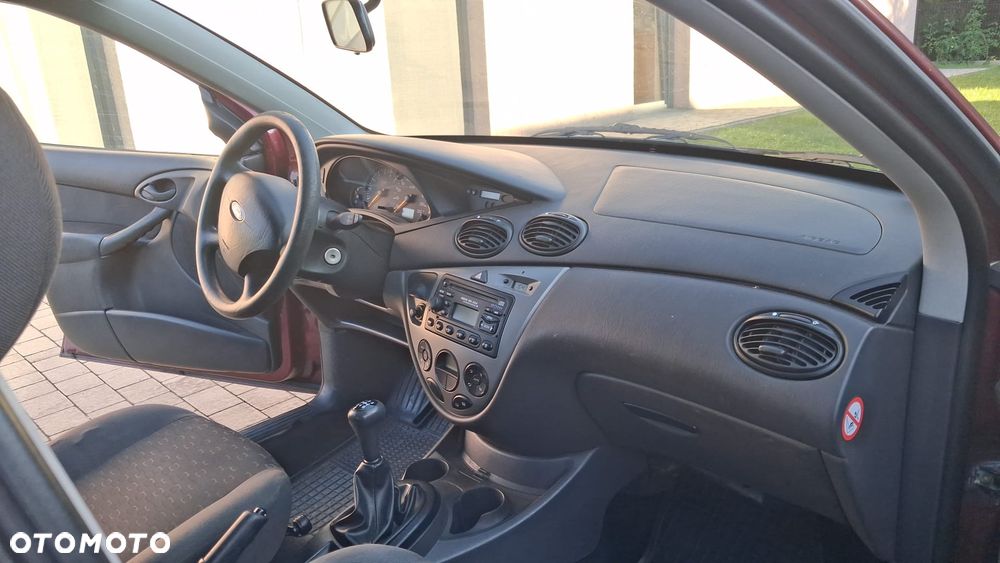 Ford Focus 1.6 X100 - 13