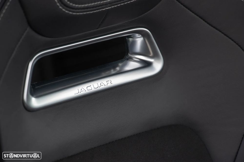 Jaguar XE 3.0 V6 S/C S - 48