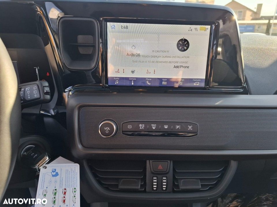 Ford Transit Courier - 26