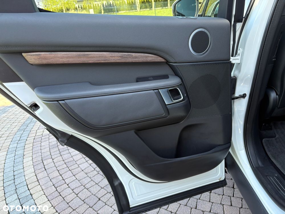 Land Rover Discovery 2.0 Si4 HSE Luxury - 22