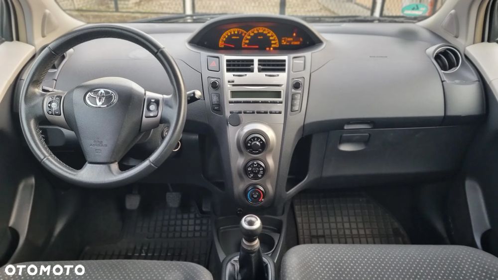 Toyota Yaris 1.0 VVT-i Edition - 11
