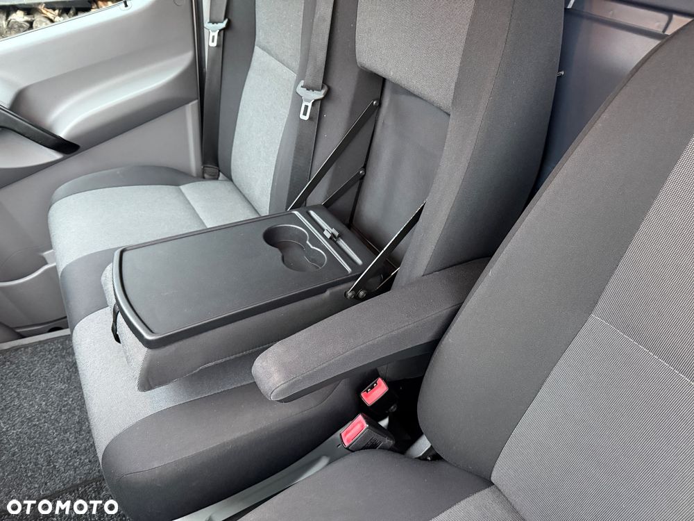 Volkswagen Crafter - 12