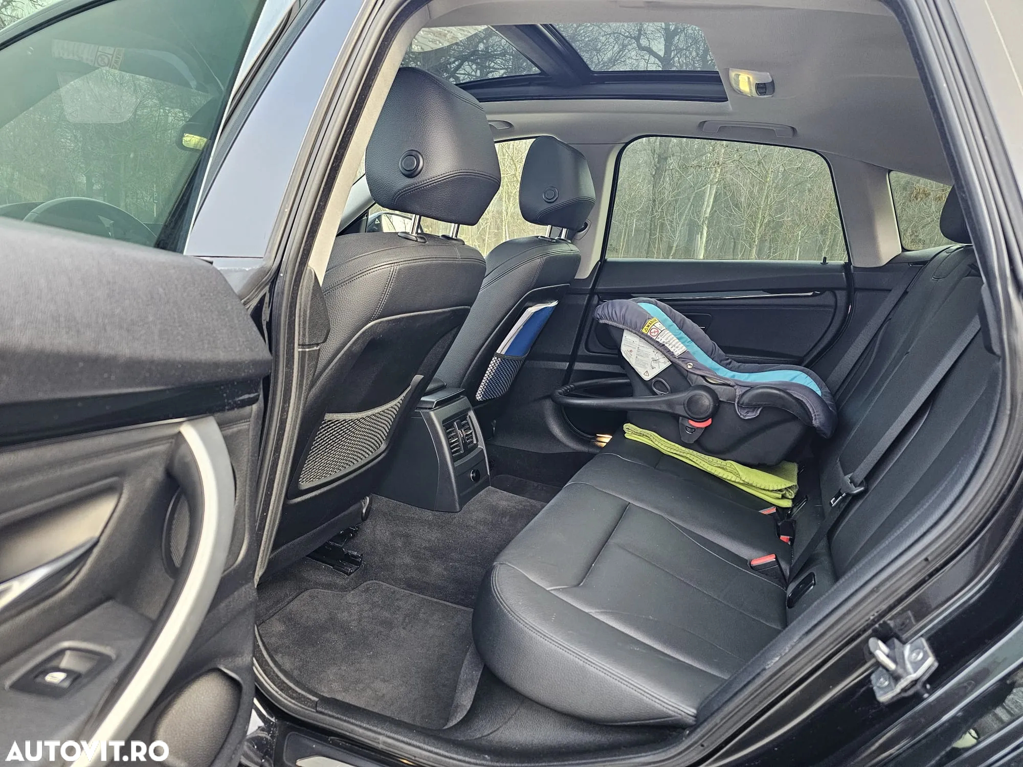 BMW Seria 3 318d Aut. Sport Line - 7