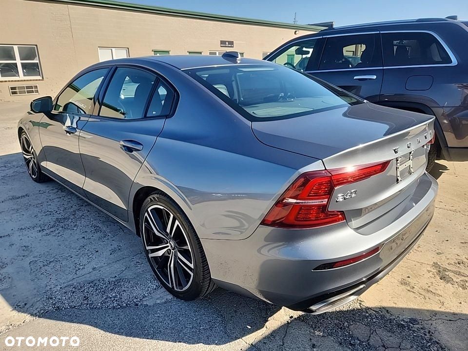 Volvo S60 T6 AWD Geartronic RDesign - 4