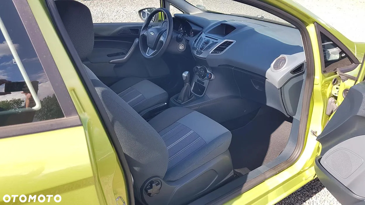 Ford Fiesta 1.25 Ambiente - 21