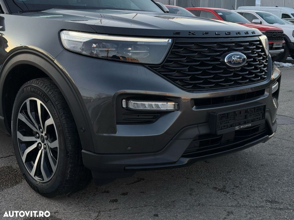 Ford Explorer - 7