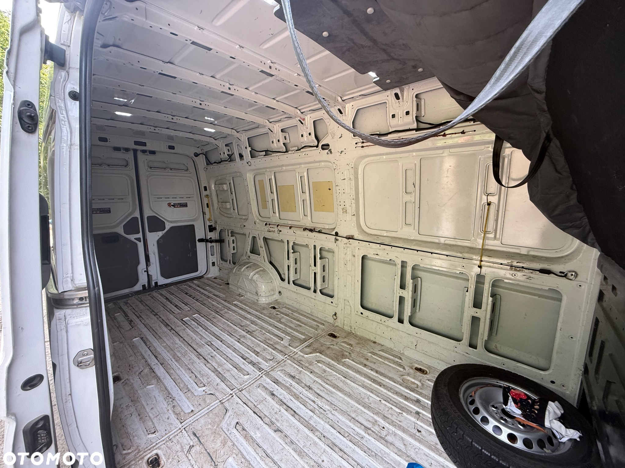 Volkswagen Crafter - 11