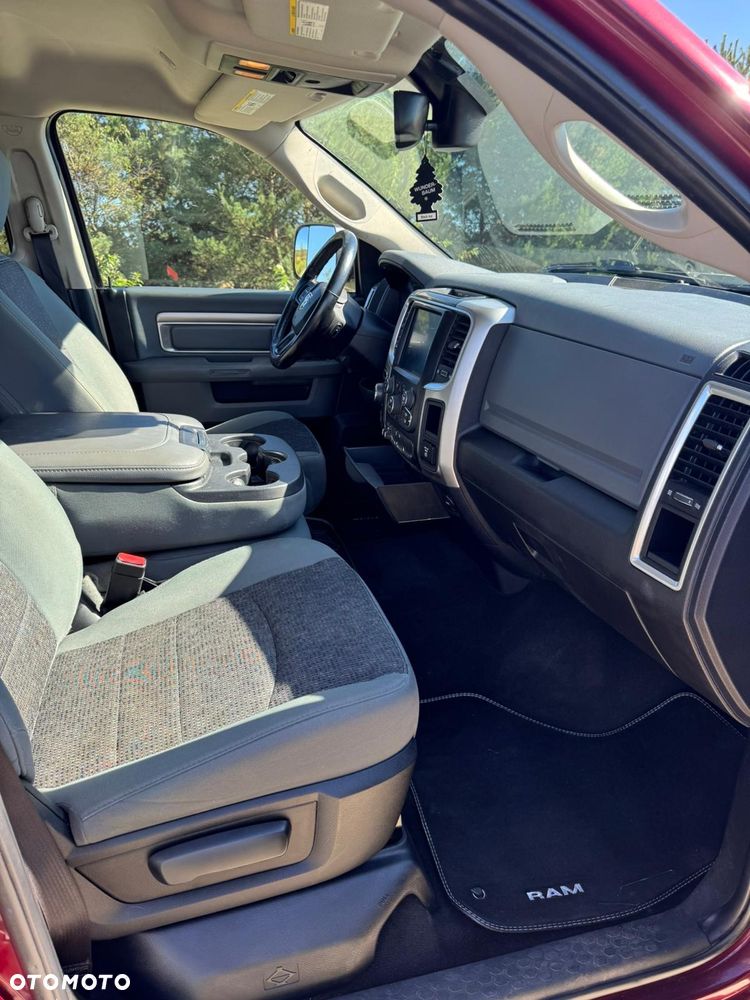 Dodge RAM 1500 5.7 4x4 - 21