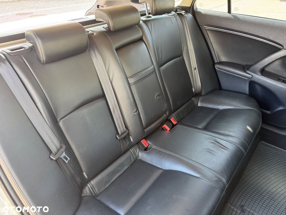 Toyota Avensis 2.0 D-4D Sol - 14