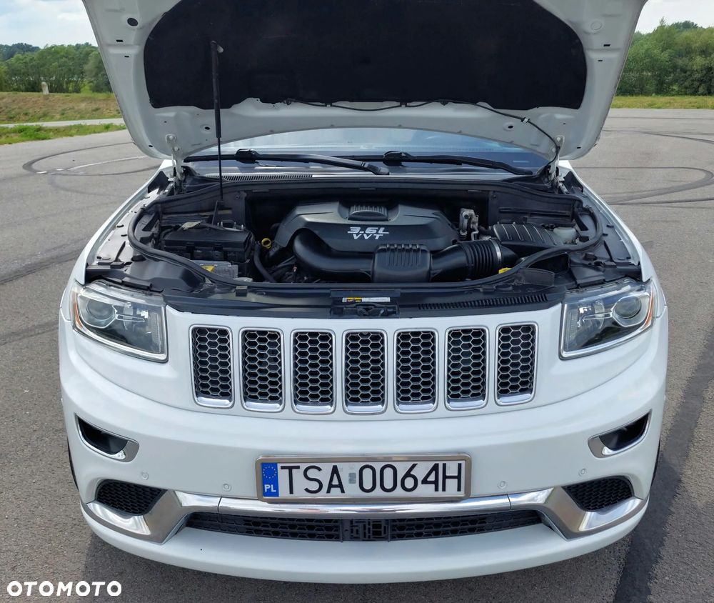 Jeep Grand Cherokee - 19