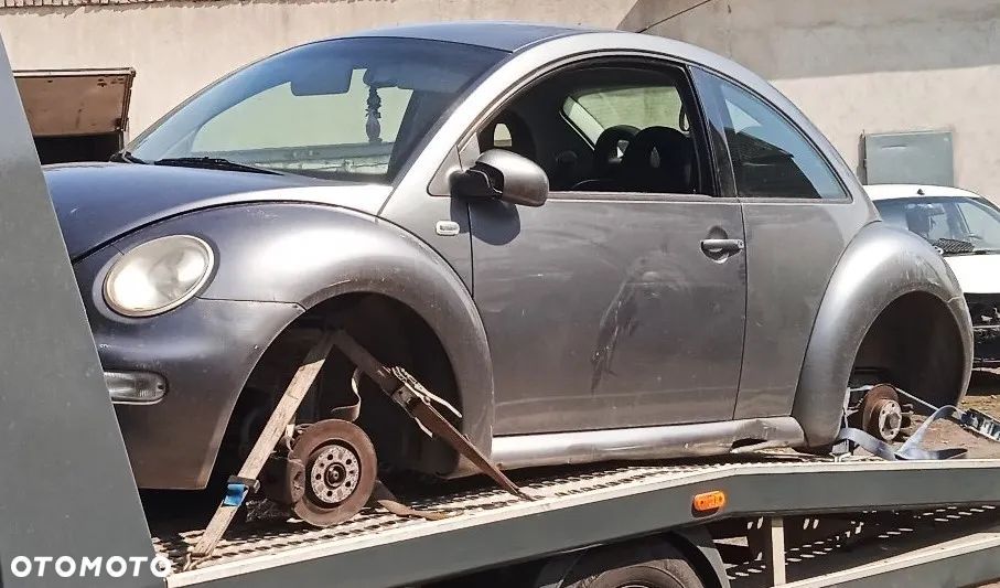 Na części Volkswagen New Beetle 1.9 D 9C ALH EGR 2R2R LD7X zderzak błotnik maska klapa bagażnika drzwi szyba fotel kanapa - 1