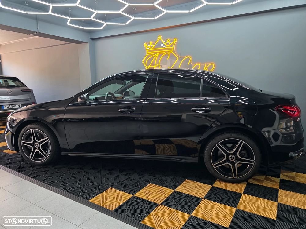 Mercedes-Benz A 250 Limousine e 8G-DCT AMG Line - 6