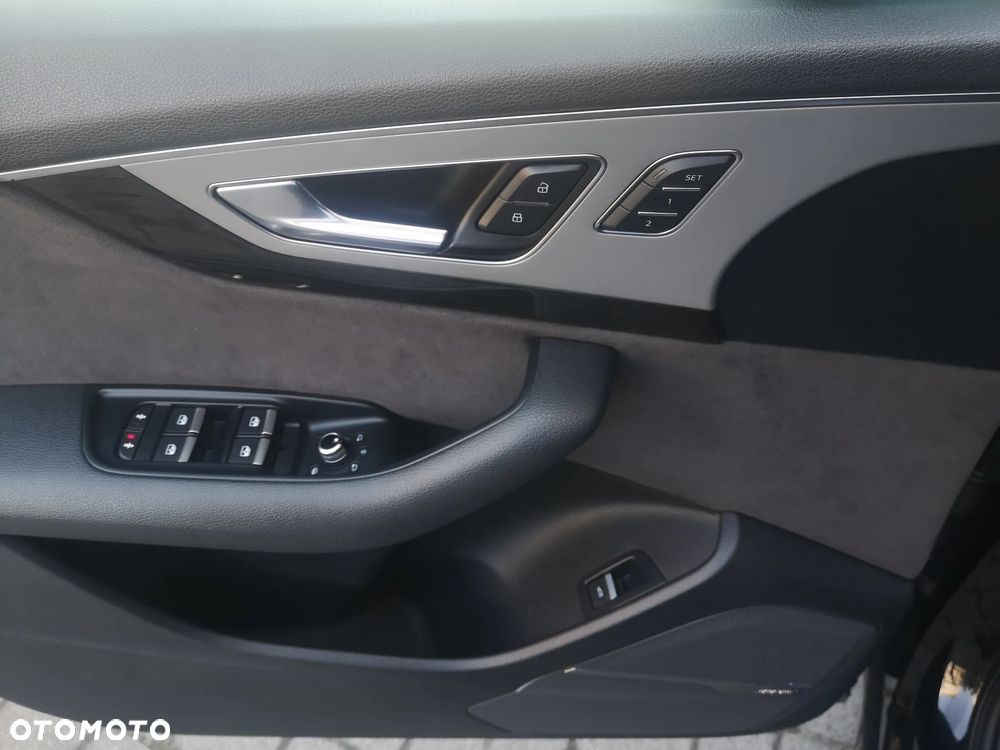 Audi Q7 3.0 TFSI Quattro Tiptronic - 22