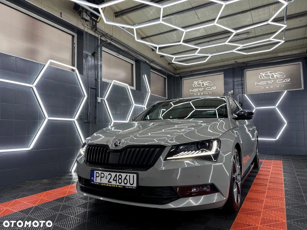 Skoda Superb 2.0 TDI 4x4 DSG Sportline - 4