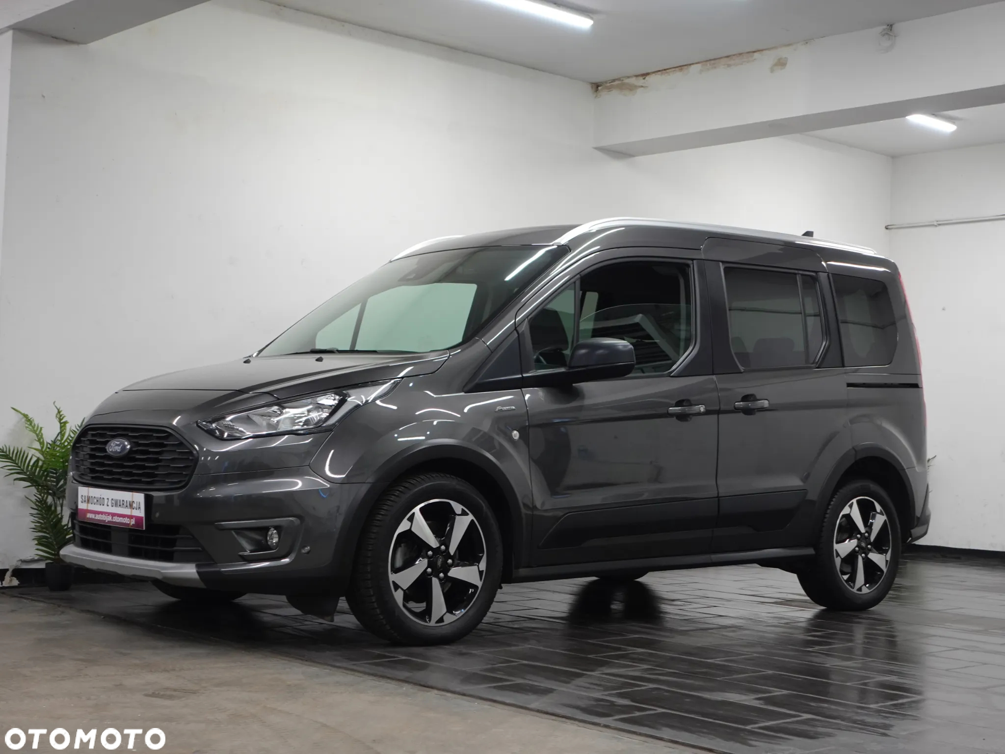 Ford Tourneo Connect 1.5 EcoBlue Start-Stop Active - 4