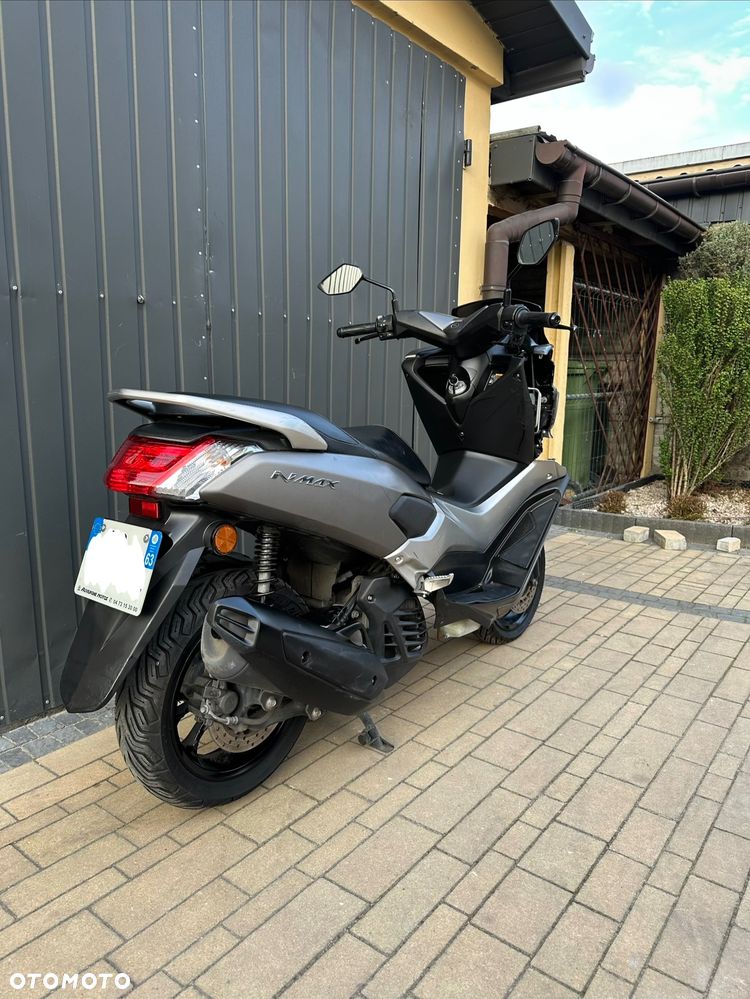 Yamaha NMAX - 5