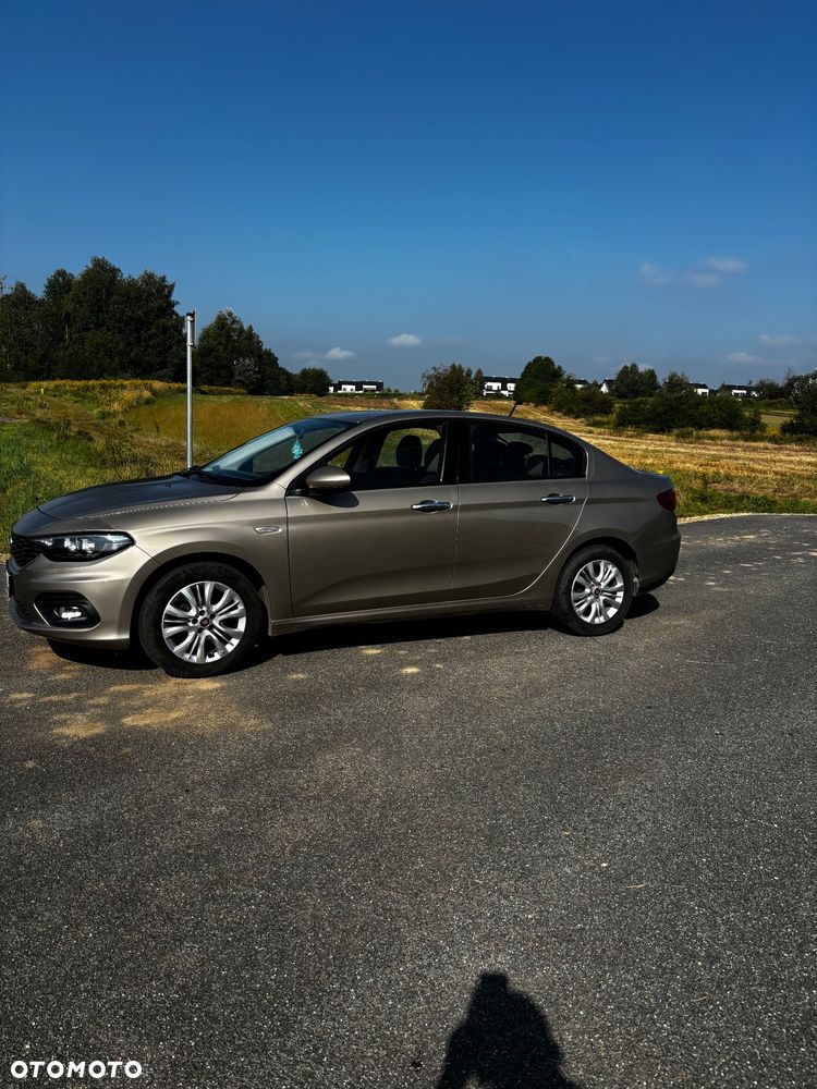 Fiat Tipo 1.4 16v Lounge EU6d - 10