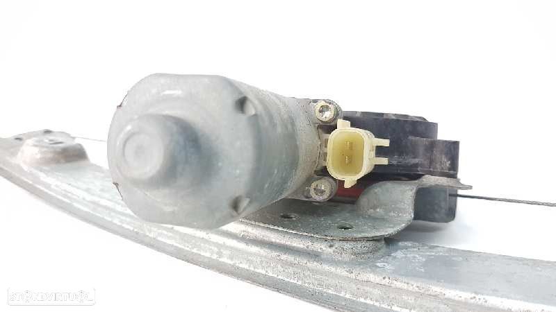 ELEVADOR TRASEIRO DIREITO FORD FOCUS C-MAX (CAP) AMBIENTE (D) - 4