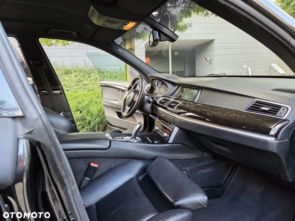 BMW 5GT - 35
