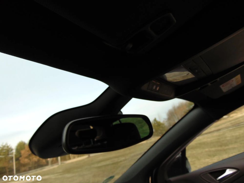 Opel Astra 1.4 Turbo Innovation - 22