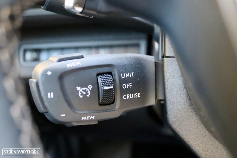 Peugeot 3008 1.6 Hybrid Allure Pack e-EAT8 - 6