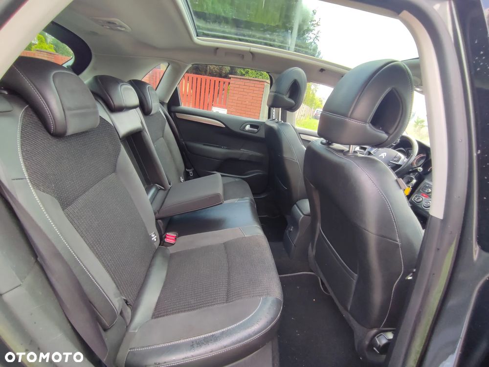 Citroën C4 2.0 HDi Exclusive - 21