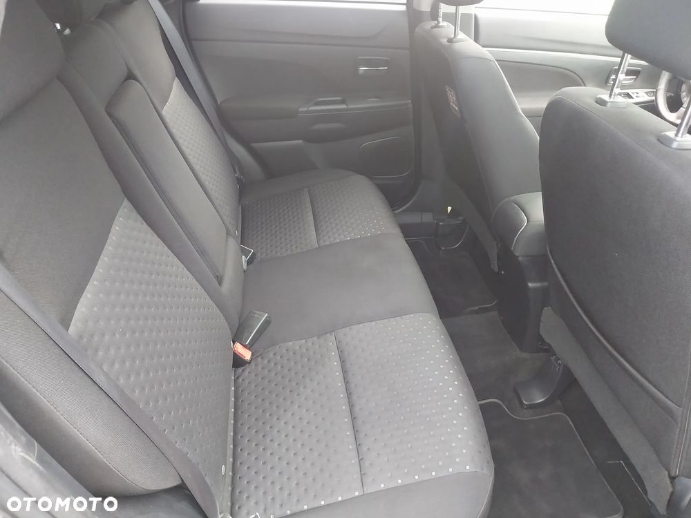 Mitsubishi ASX 1.6 2WD Edition 100+ - 22