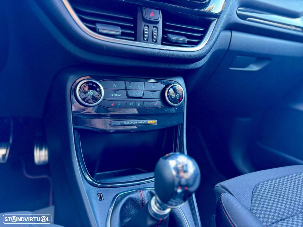 Ford Puma 1.0 EcoBoost Hybrid ST-LINE - 23