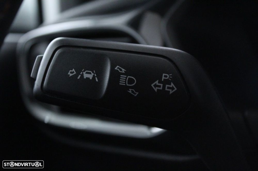 Ford Fiesta 1.0 EcoBoost ST-Line - 24