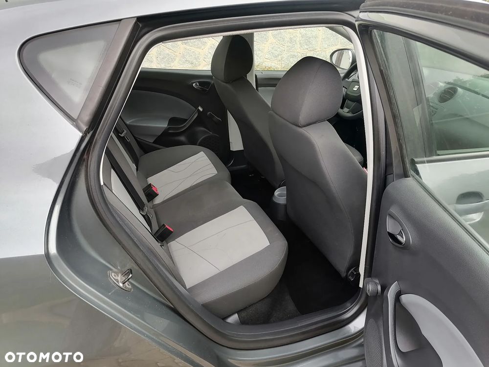 Seat Ibiza 1.4 16V Reference - 9