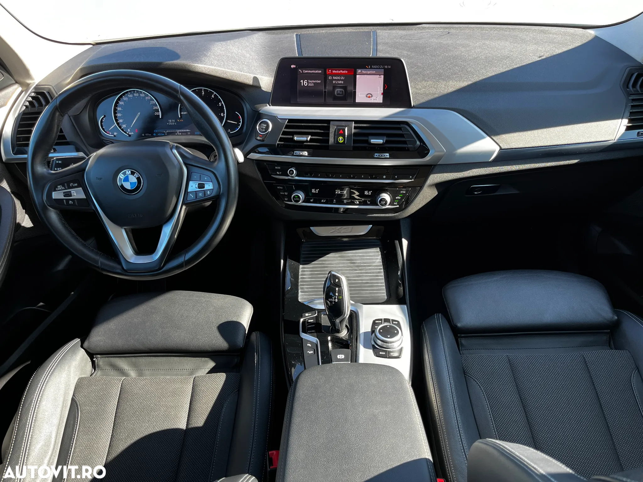 BMW X3 xDrive20i AT - 12