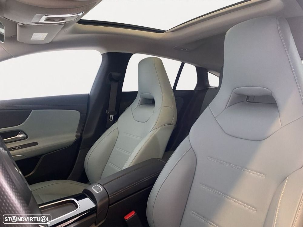 Mercedes-Benz CLA 250 e Shooting Brake AMG Line - 7