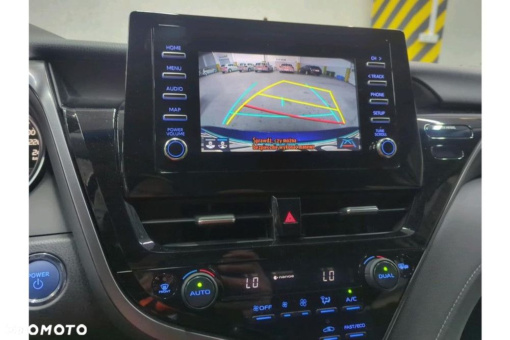 Toyota Camry 2.5 Hybrid Comfort CVT - 6