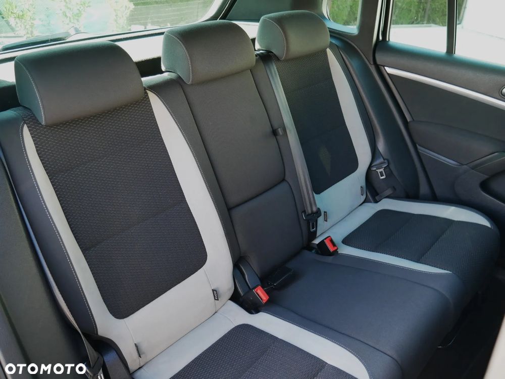 Volkswagen Tiguan 2.0 TDI 4Mot R-Style - 29