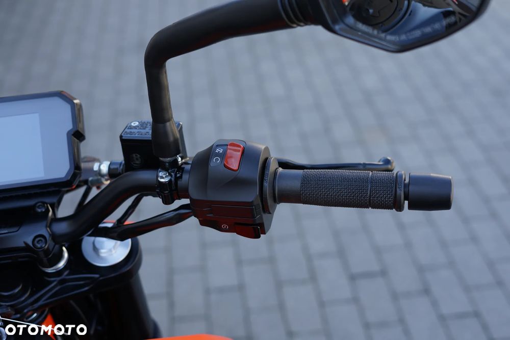 KTM Duke - 17