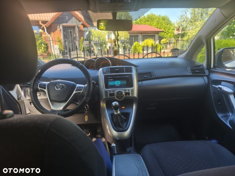 Toyota Verso 2.0 D-4D Sol plus - 7