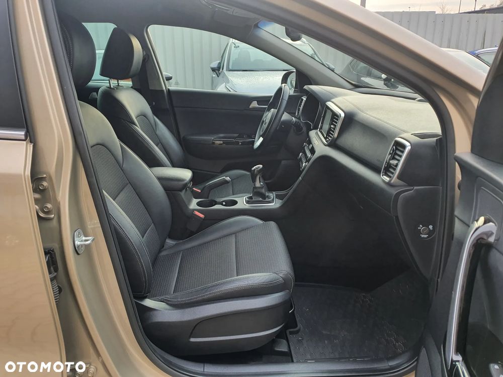 Kia Sportage 1.6 T-GDI L Business Line 2WD - 26