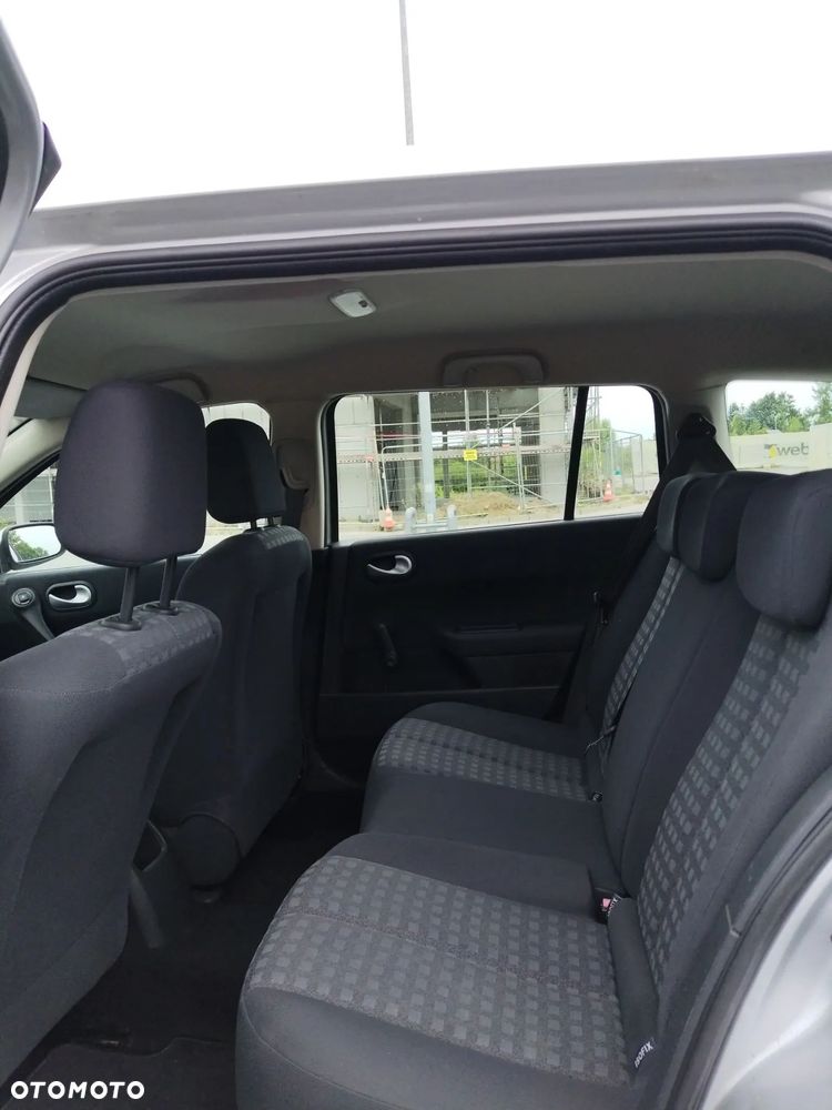 Renault Megane 1.6 16V Authentique - 9