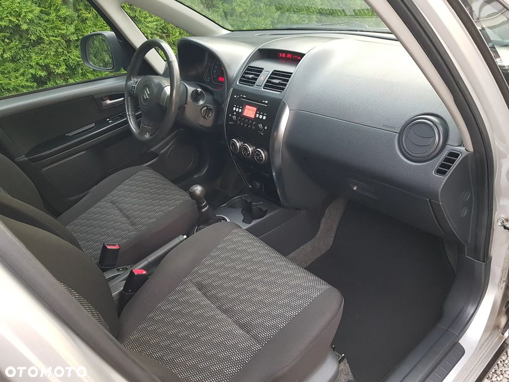 Suzuki SX4 - 17