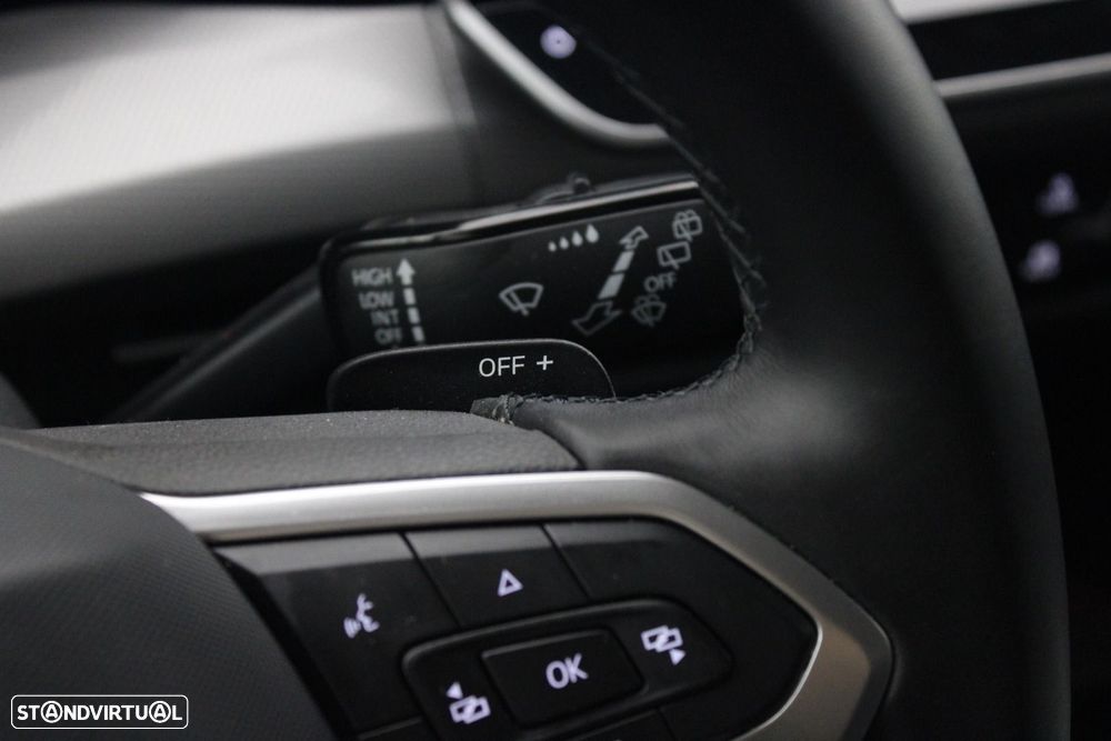 Volkswagen Golf 1.5 TSI e-Hybrid Style DSG — fotografia 12