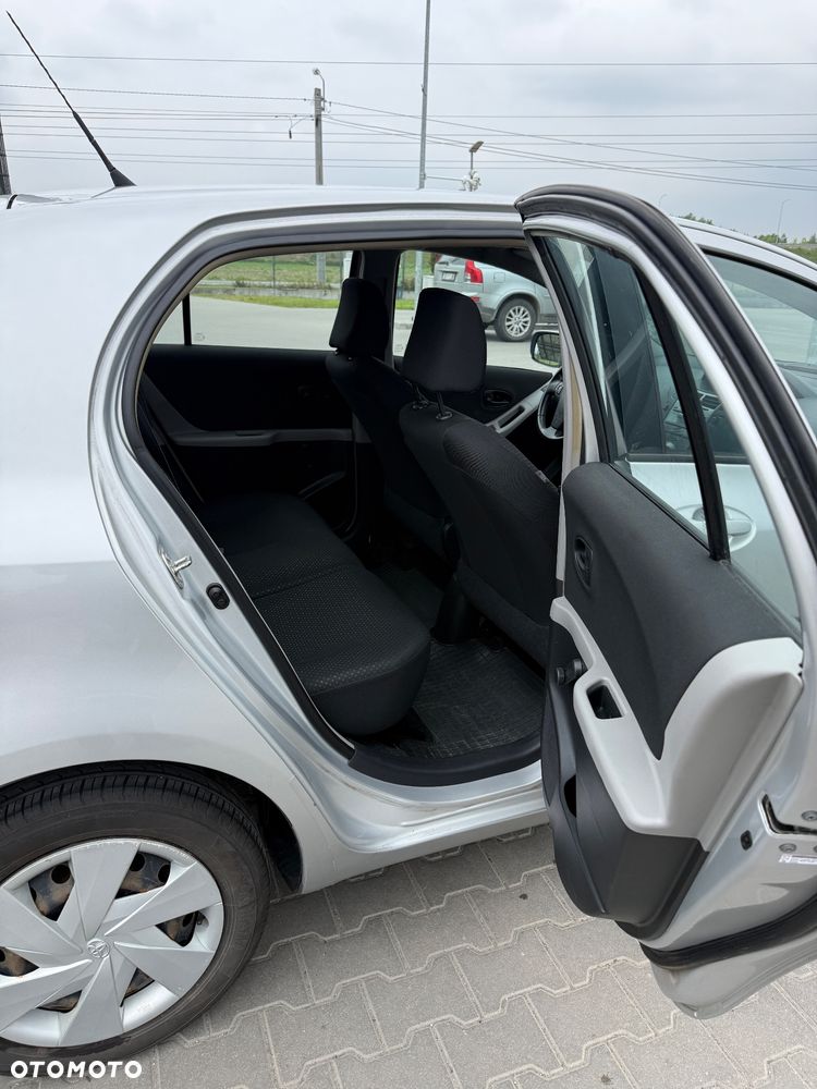 Toyota Yaris 1.33 Luna - 9